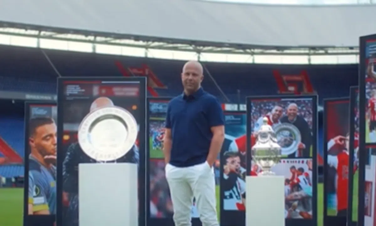 Feyenoord neemt met héérlijke video afscheid van Slot: 'Maar onthoud één ding...'