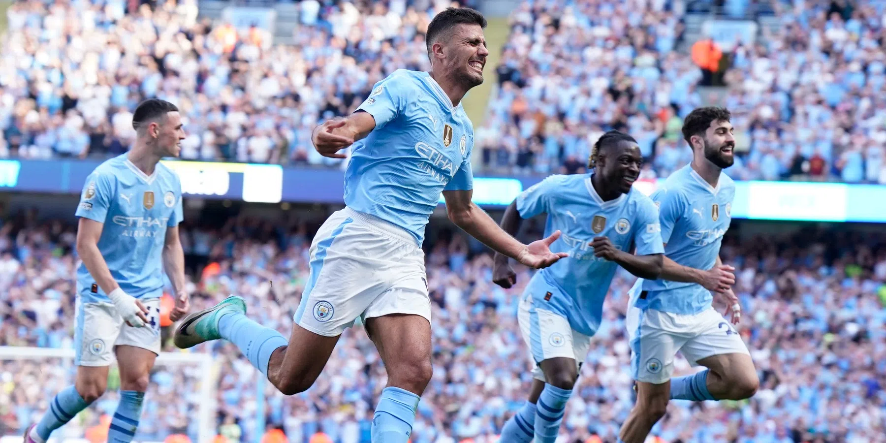 Manchester City blijft Arsenal, weer kampioen van Engeland