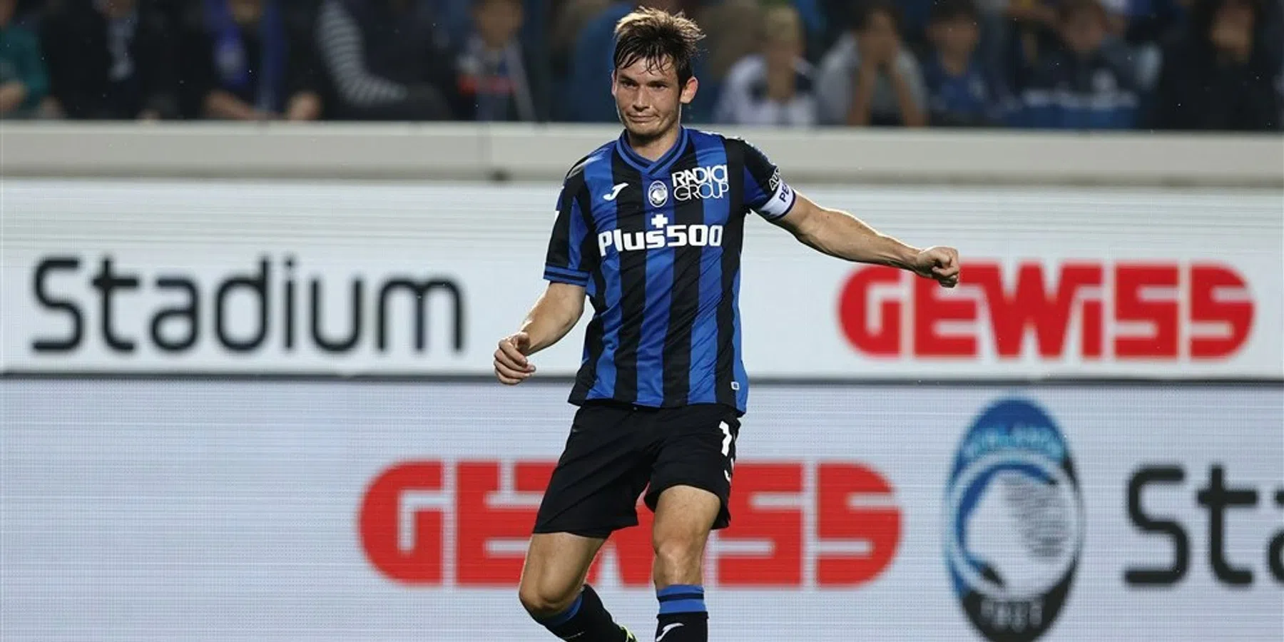 De Roon reageert op X op Europa League-zege