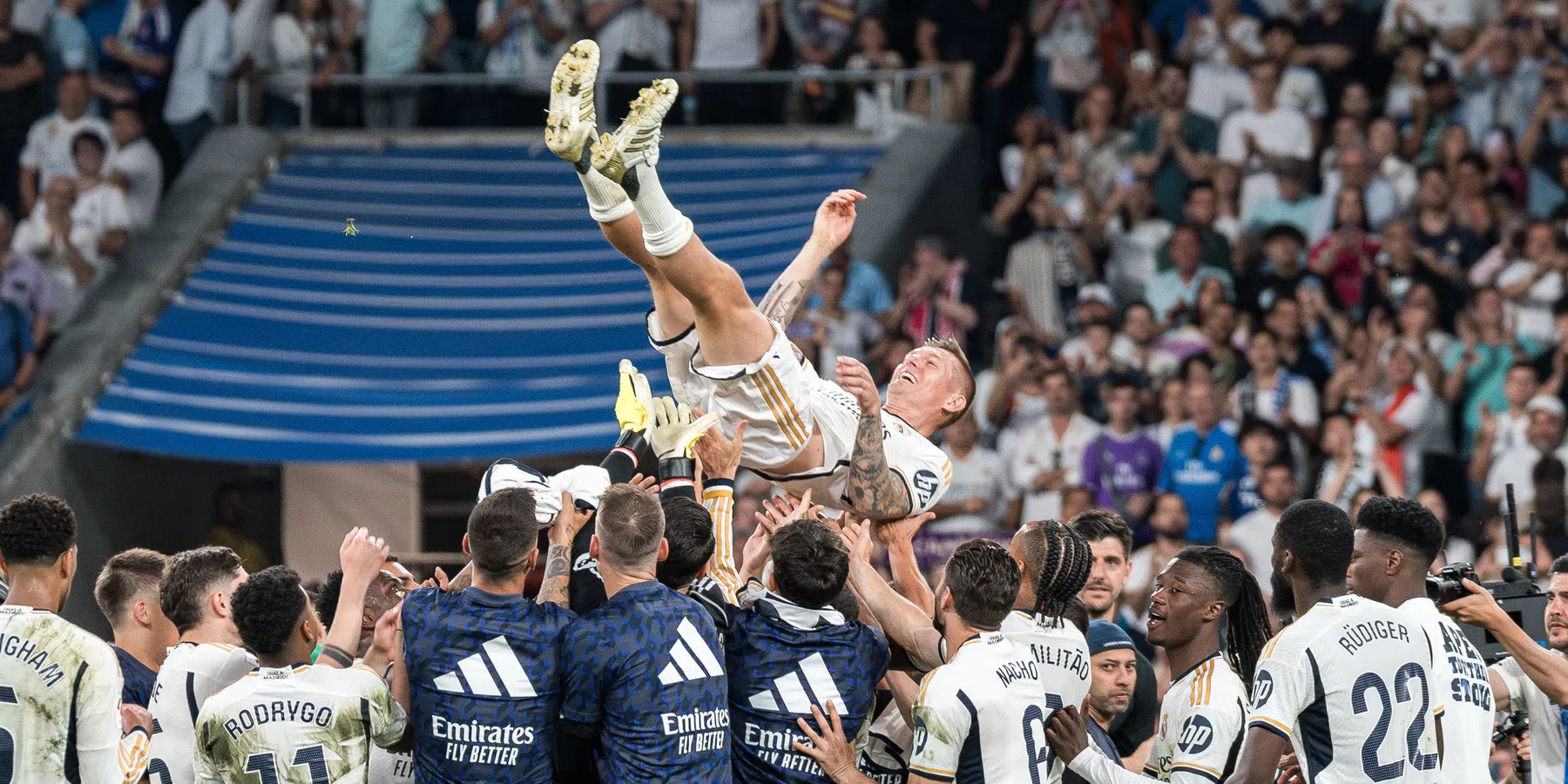 Kroos emotioneel na groots Real Madrid-afscheid