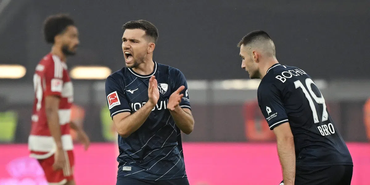 Lijfsbehoud voor Bochum na krankzinnige ontknoping in Duitse play-offs