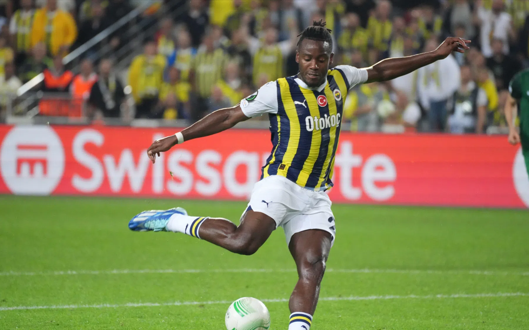 Mourinho bereikt akkoord met Fenerbahçe van Michy Batshuayi