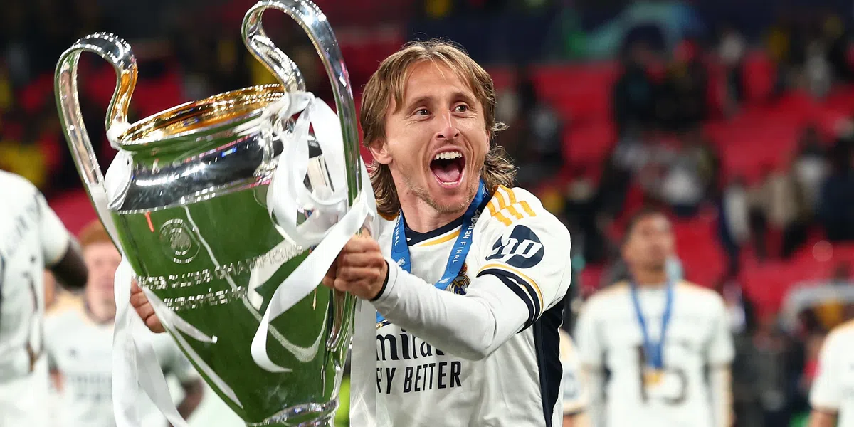 Real Madrid-preses Pérez geeft duidelijkheid: 'Modric blijft bij ons'