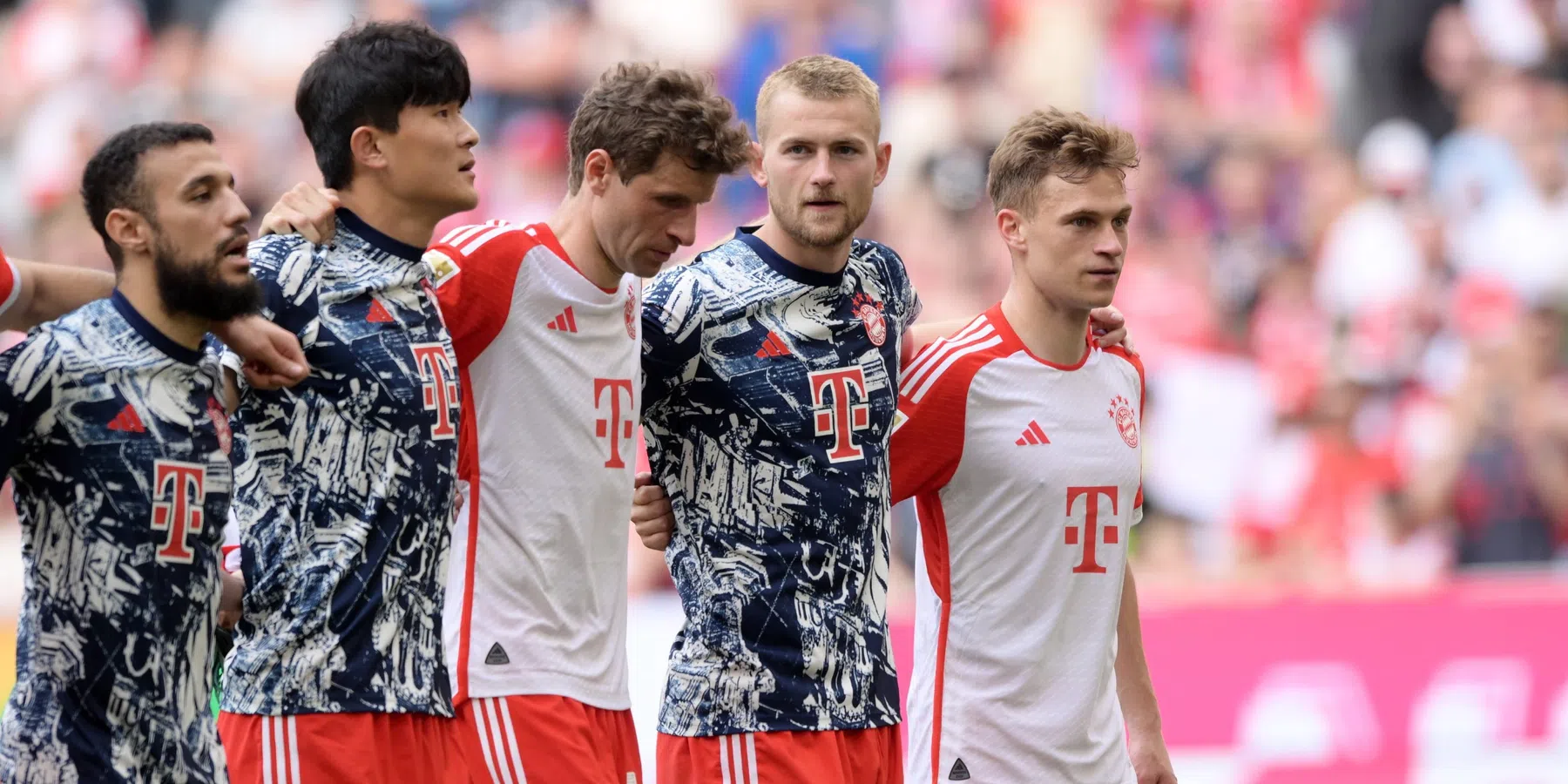 'Nieuws uit München: Bayern denkt aan exits van De Ligt en Mazraoui'