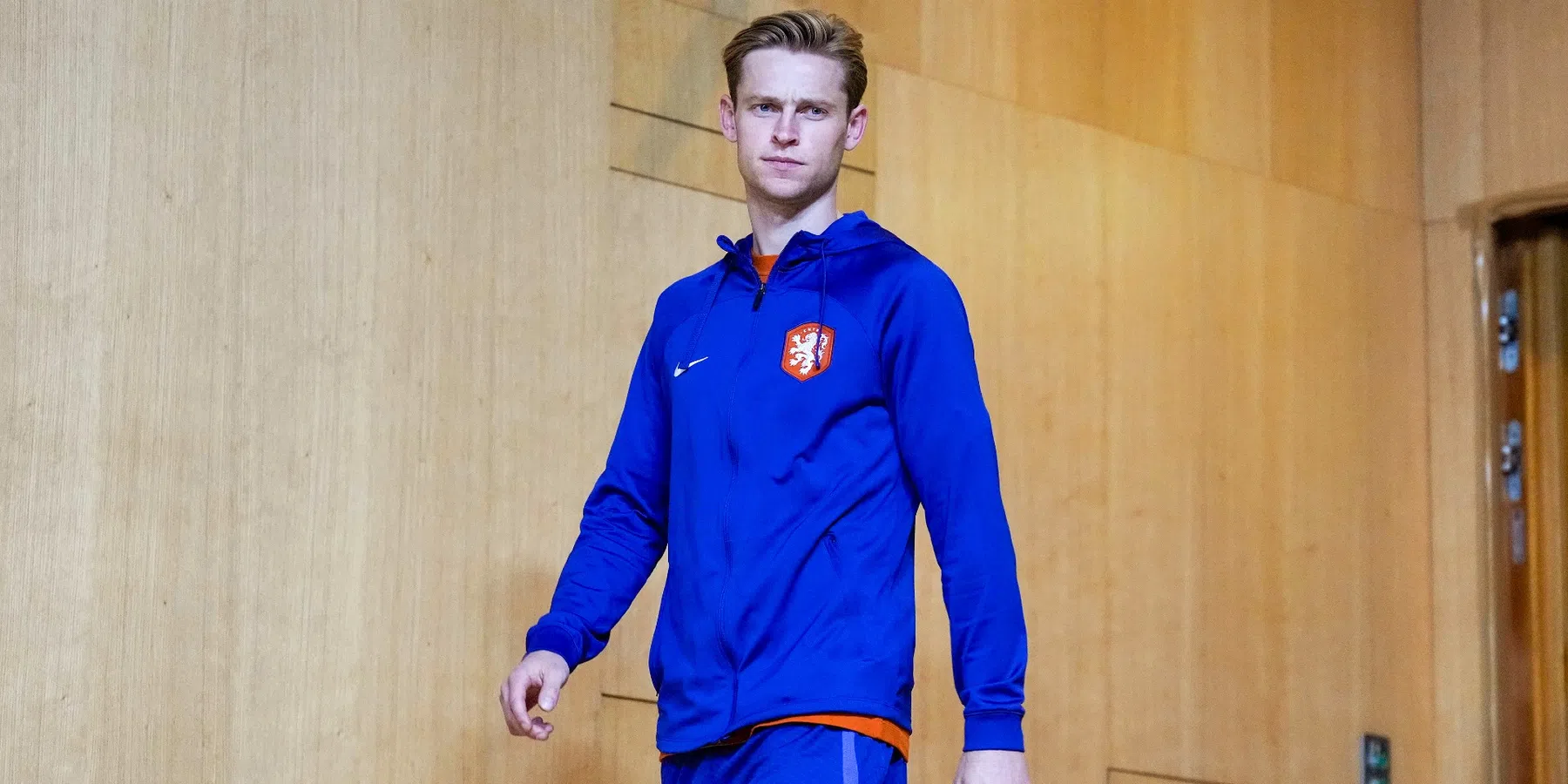 De Jong hoeft geen operatie voor enkelblessure