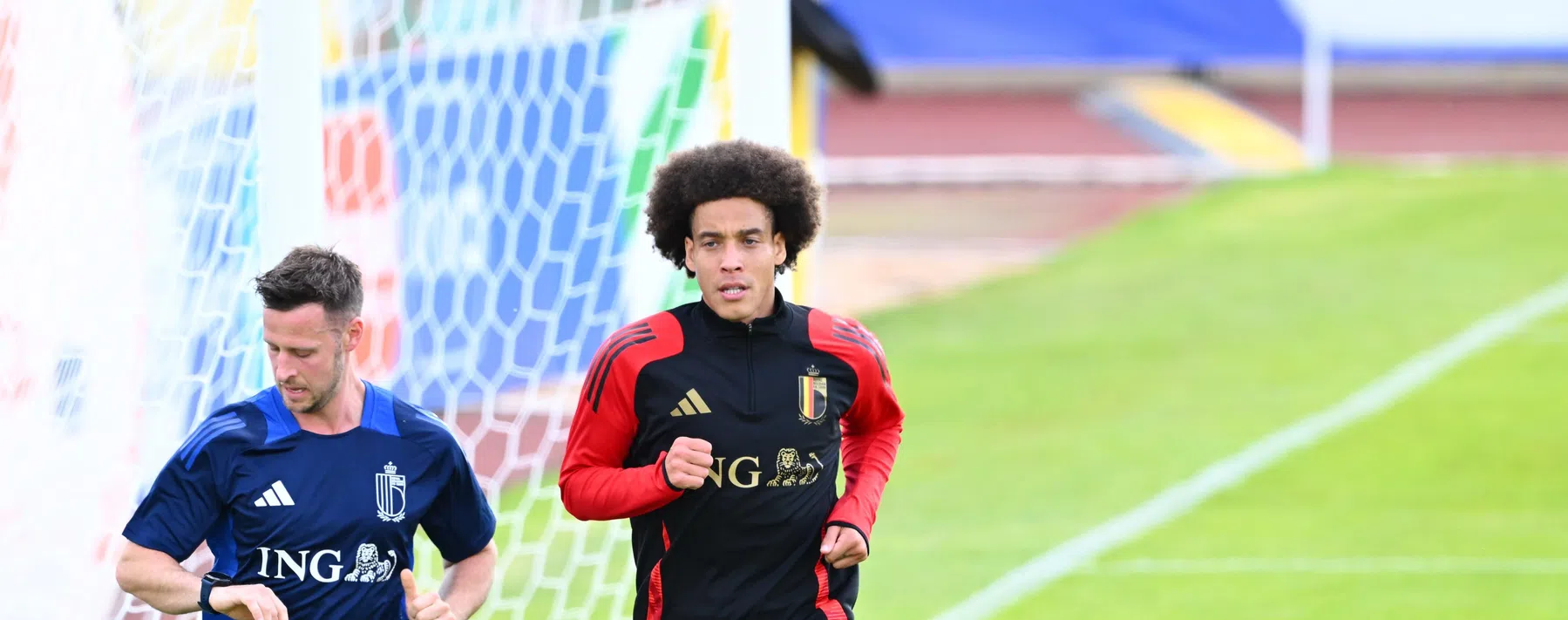 Ook Witsel geblesseerd bij Rode Duivels, mist mogelijk eerste match