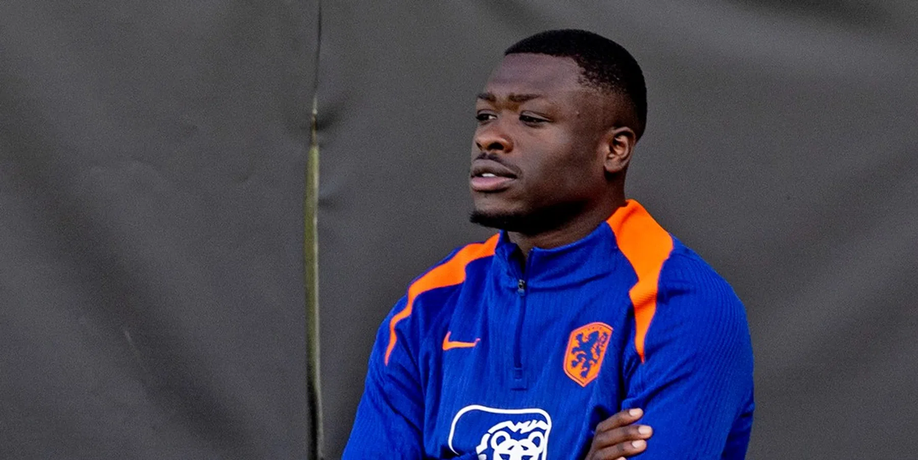 Brobbey ziet in Memphis extra leider bij Oranje: 'Captain zonder band'