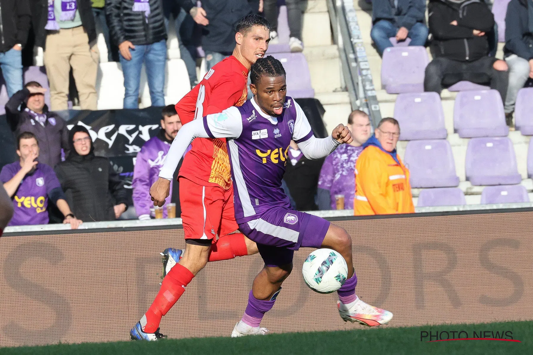 OFFICIEEL: Nzita verlaat Beerschot en tekent bij Charleroi 