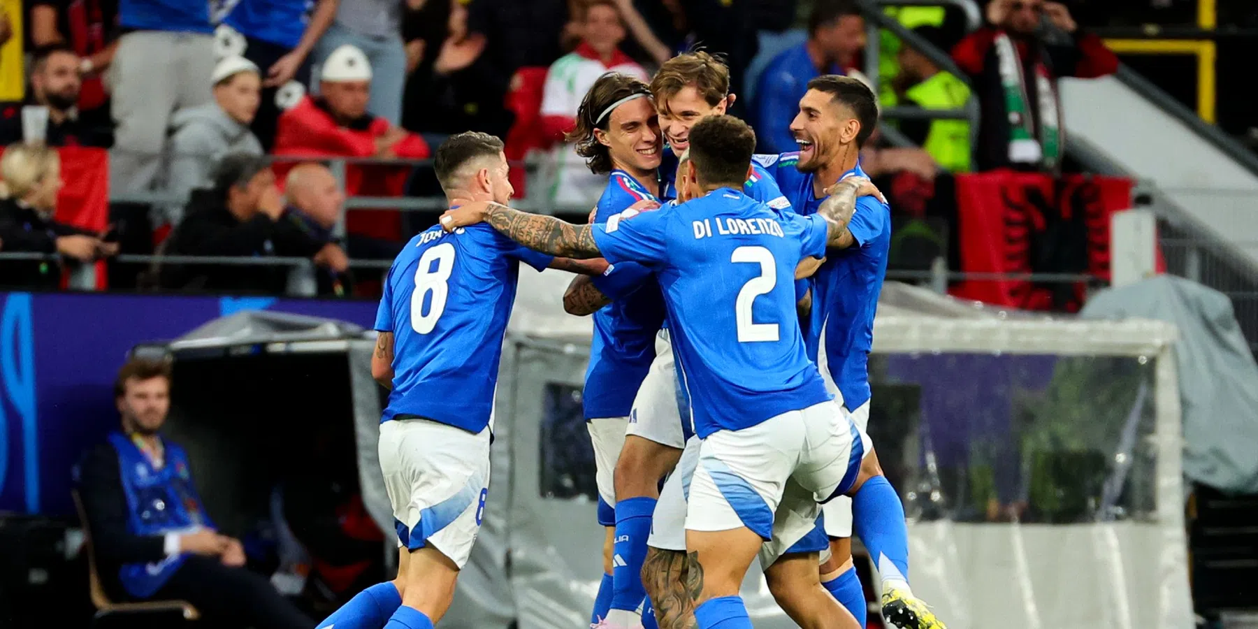 Italië verslaat Albanië met 2-1