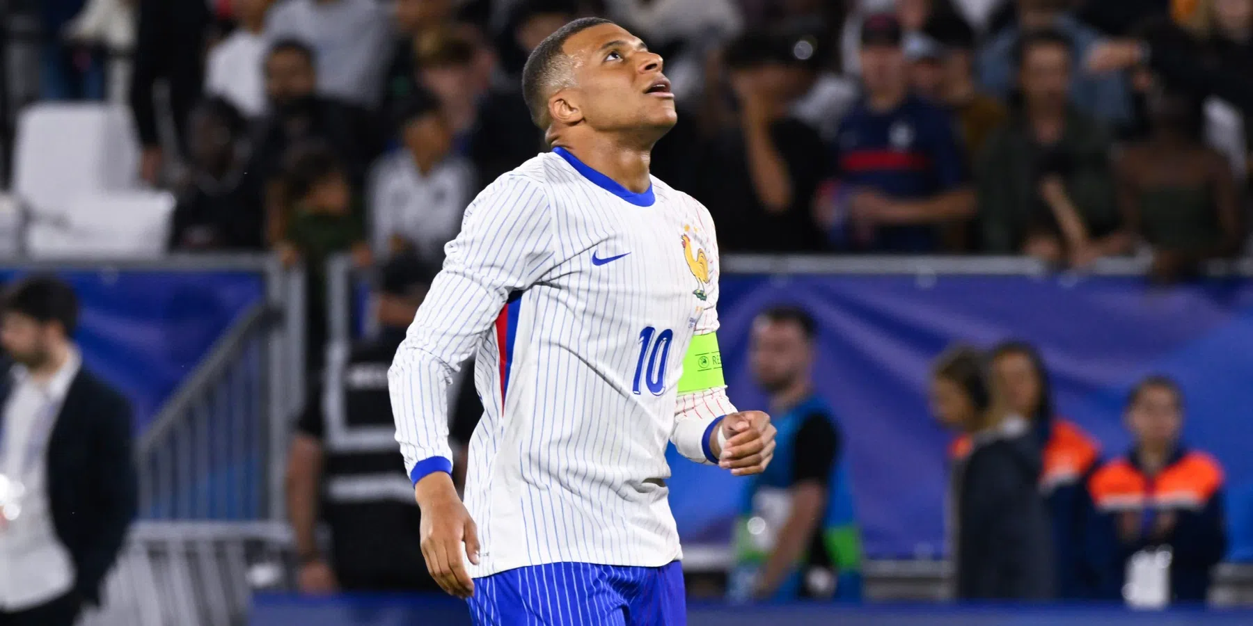 Mbappé bezorgd over politieke situatie in Frankrijk