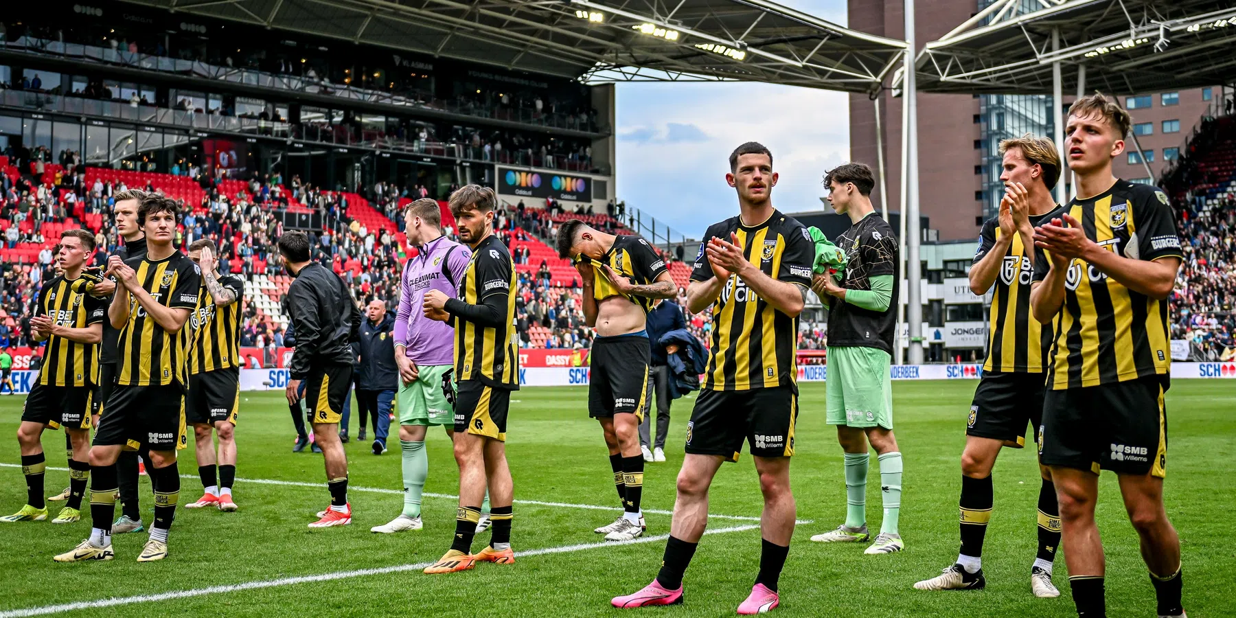 'Licentiebehoud Vitesse allesbehalve zeker, club moet belangrijke horde nog nemen'