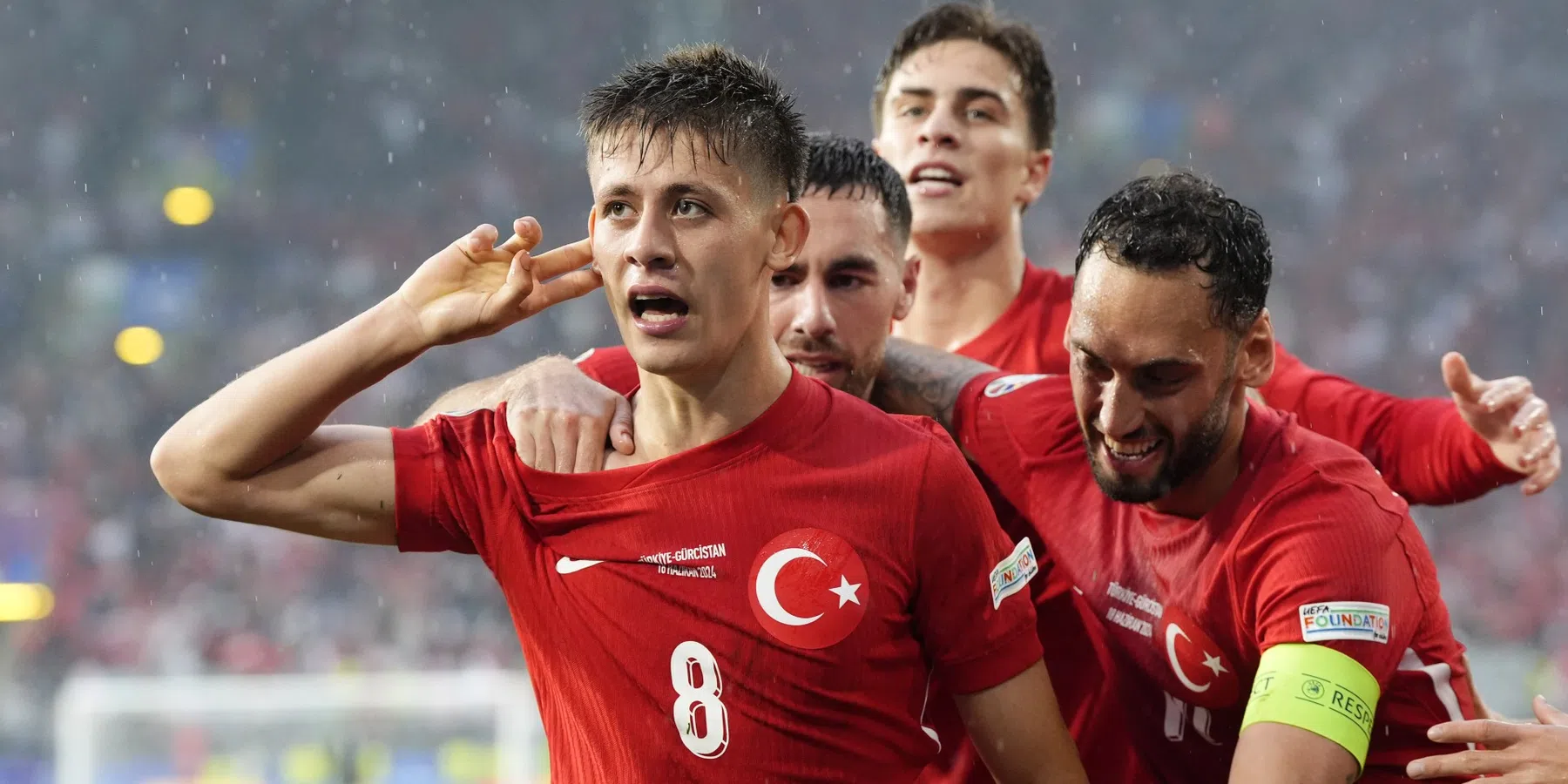 Turkije verslaat Georgië na wondergoal Güler