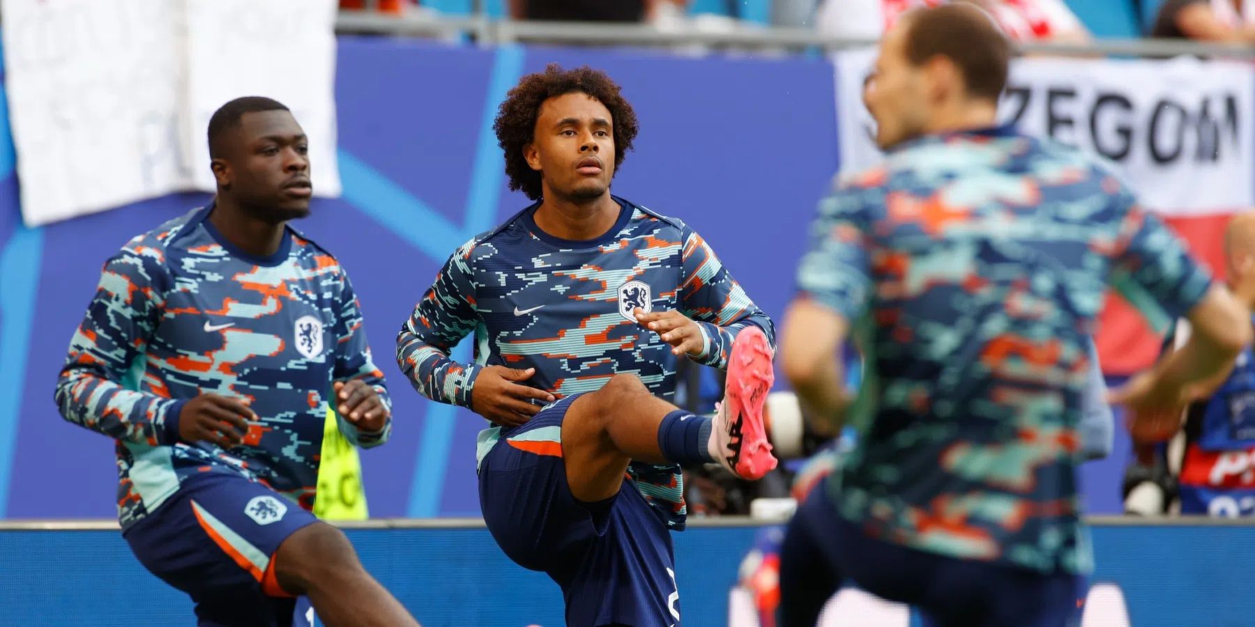 Manchester United wil Zirkzee uit handen AC Milan houden