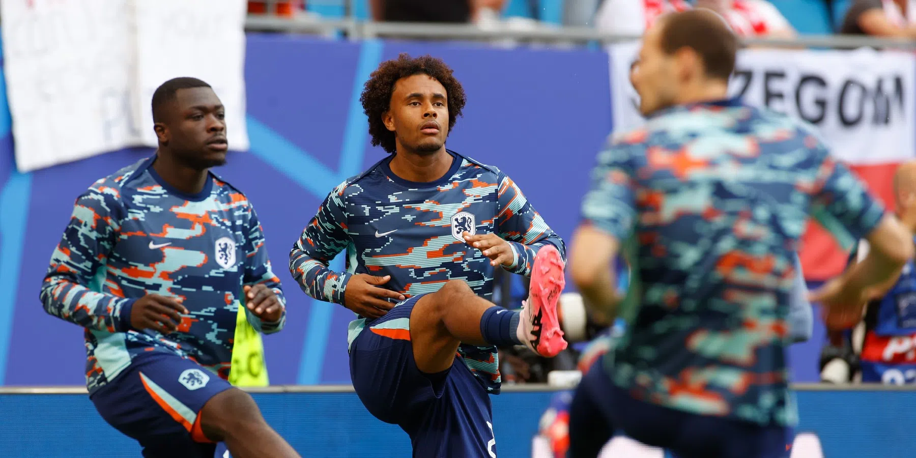 Zirkzee maakt indruk op training van Oranje