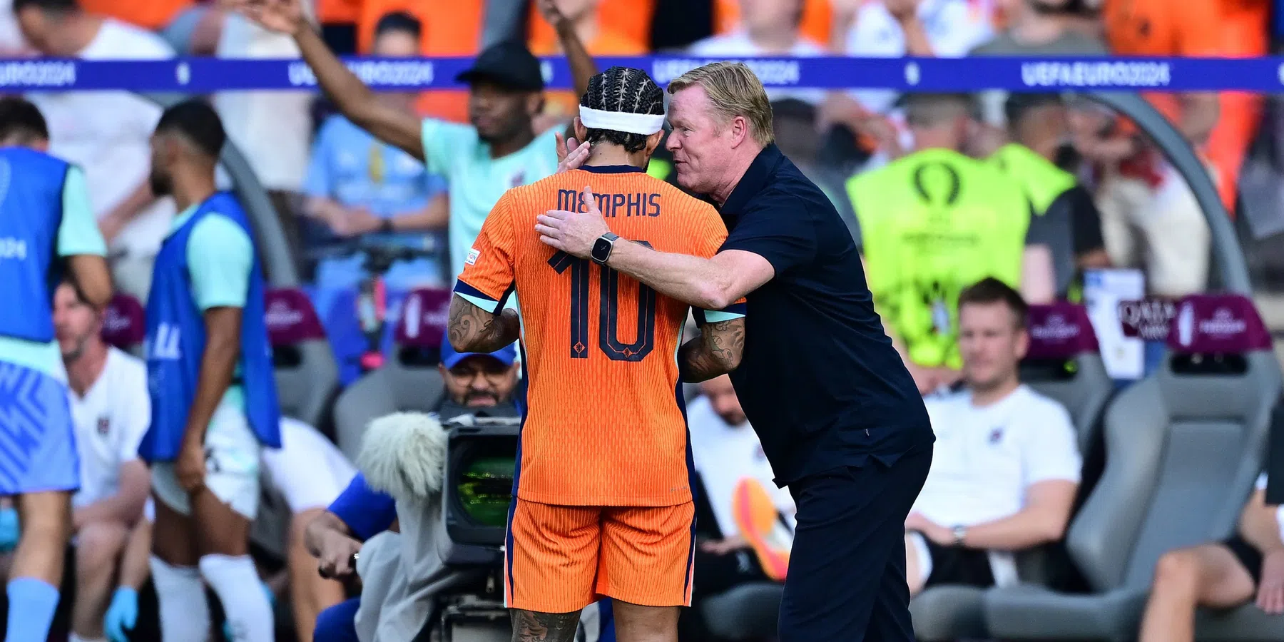 Koeman neemt verantwoordelijkheid bij Oranje