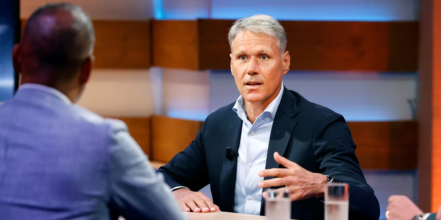 Van Basten geroemd om betoog over Oranje