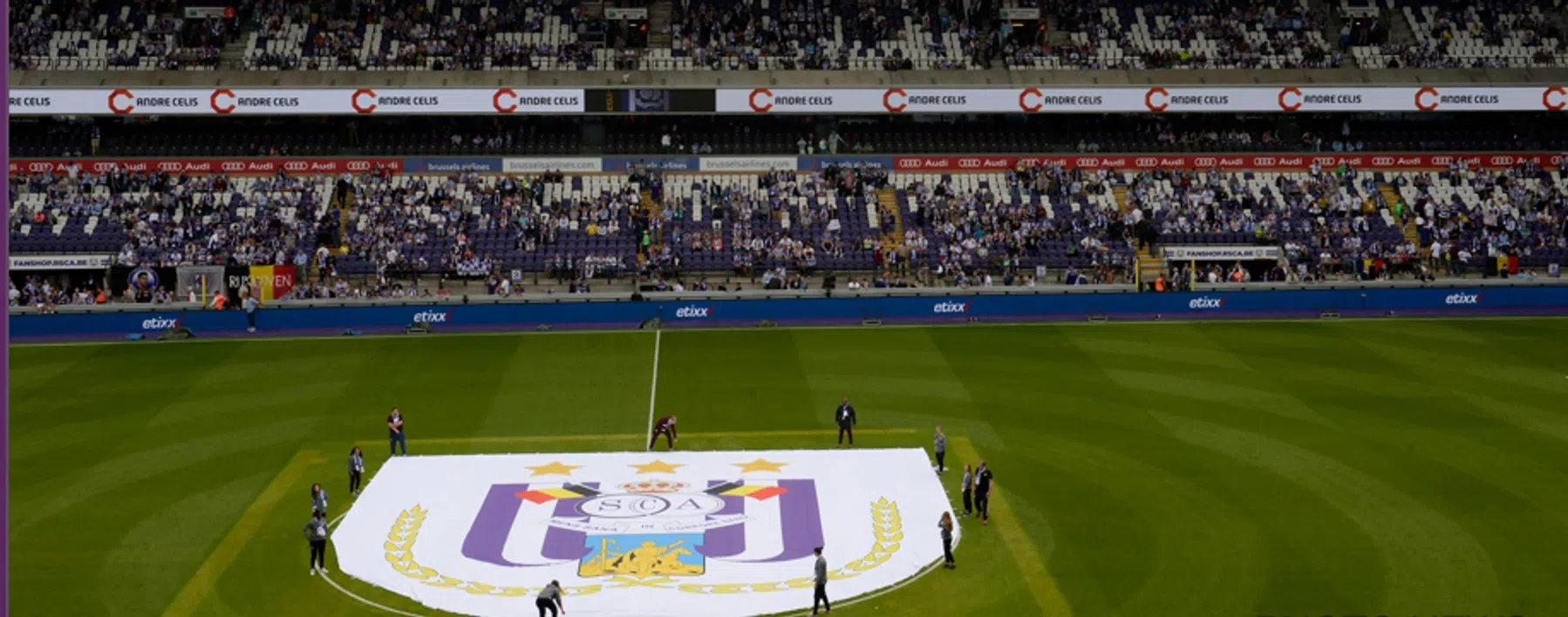 Anderlecht stelt nieuwe shirts voor