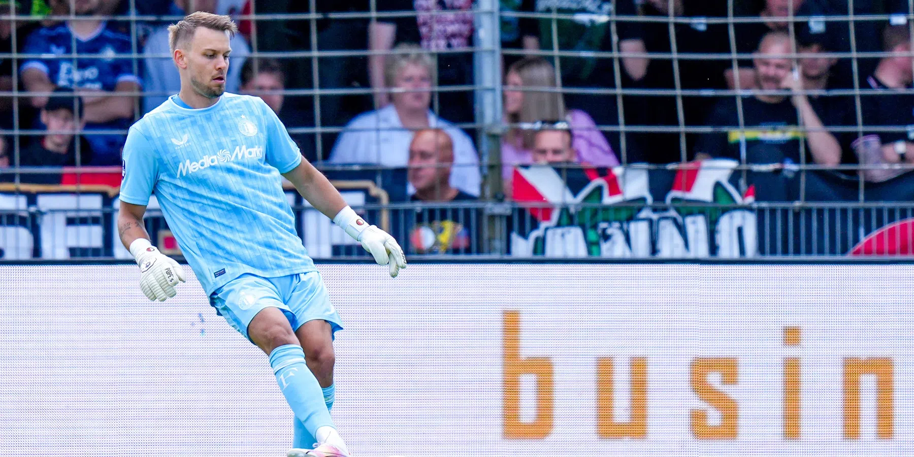 Feyenoord troeft PSV en Italiaanse clubs definitief af: Wellenreuther verlengt