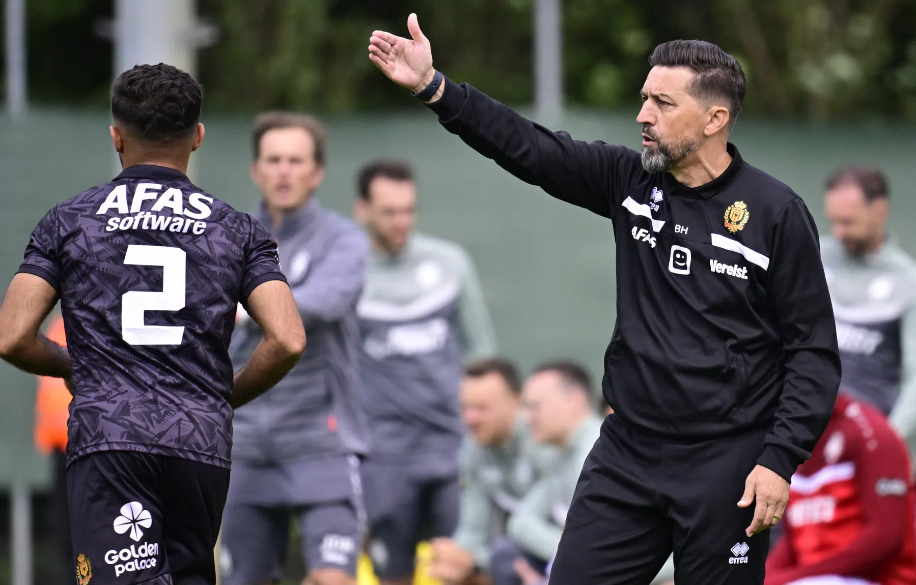 KV Mechelen wint nipt van amateurploeg, coach Besnik Hasi experimenteert