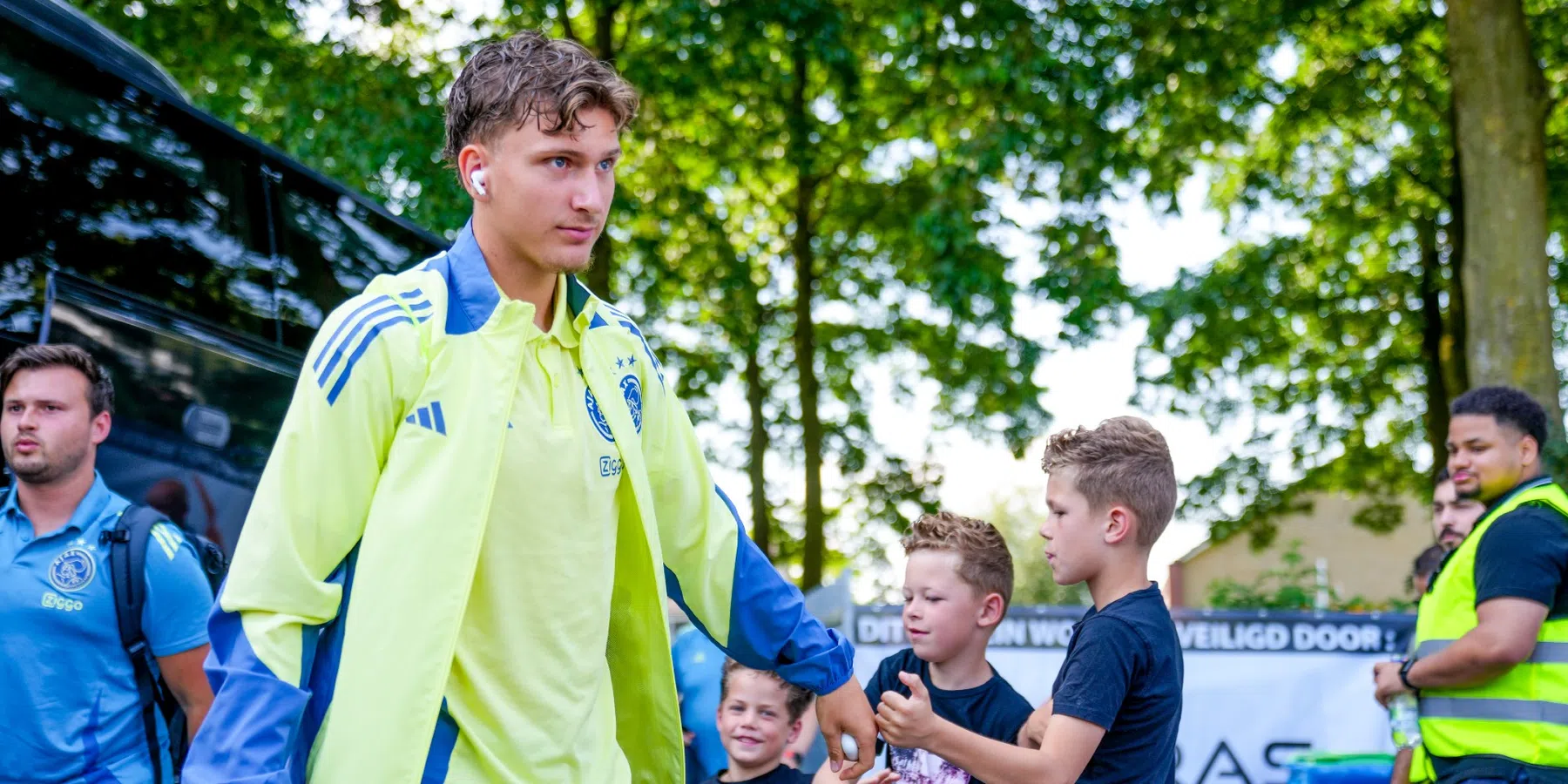 Nieuw rugnummer voor vleugelaanvaller Godts bij Ajax