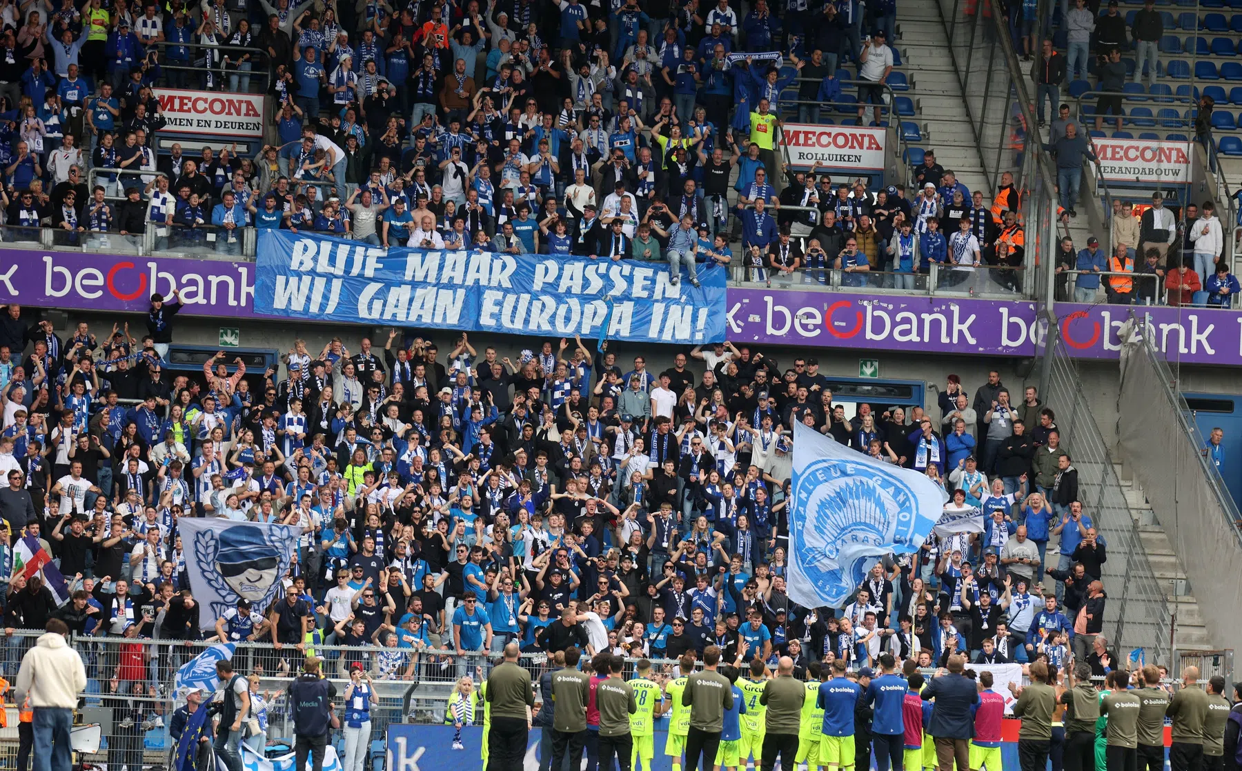 LIVE: KAA Gent neemt het op tegen Vikingur Gøta