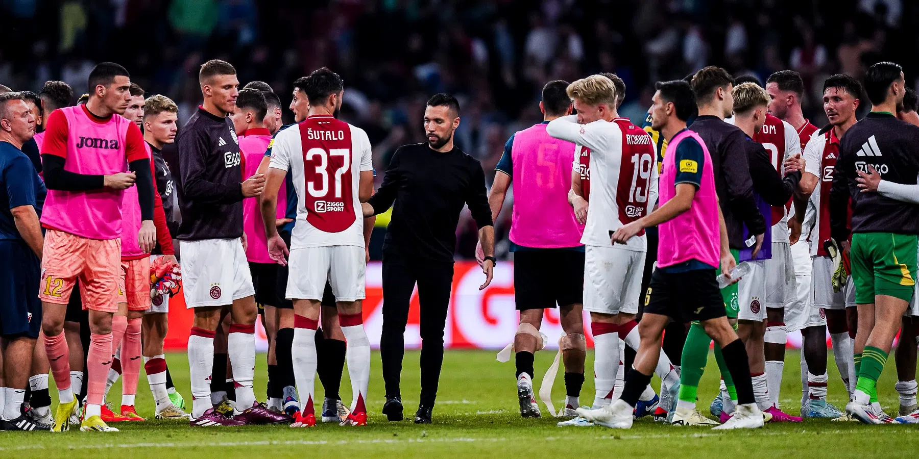 De Boer: 'Shit-wijn bij Ajax'