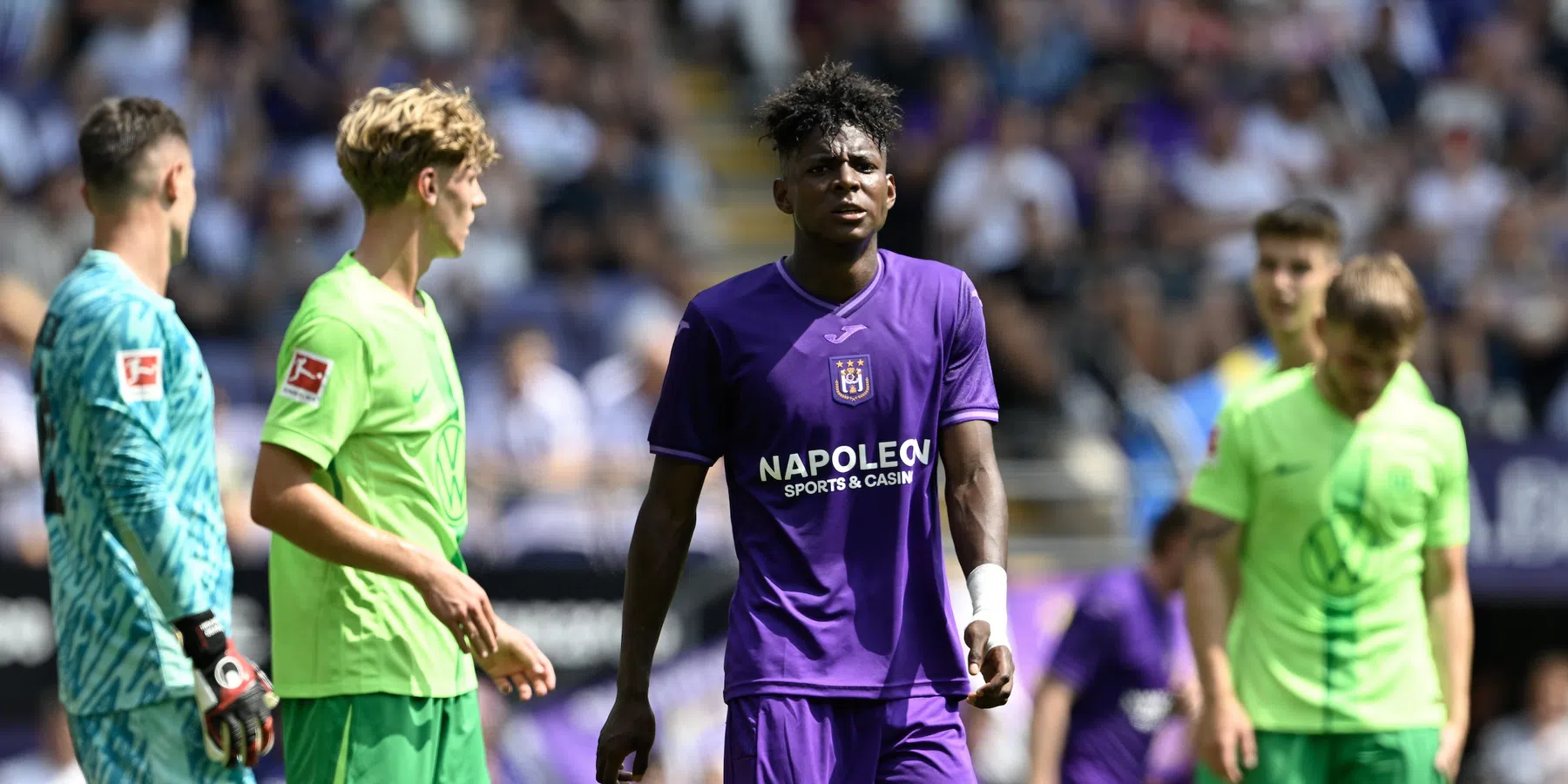 Angulo krijgt kans door blessure Amuzu bij Anderlecht