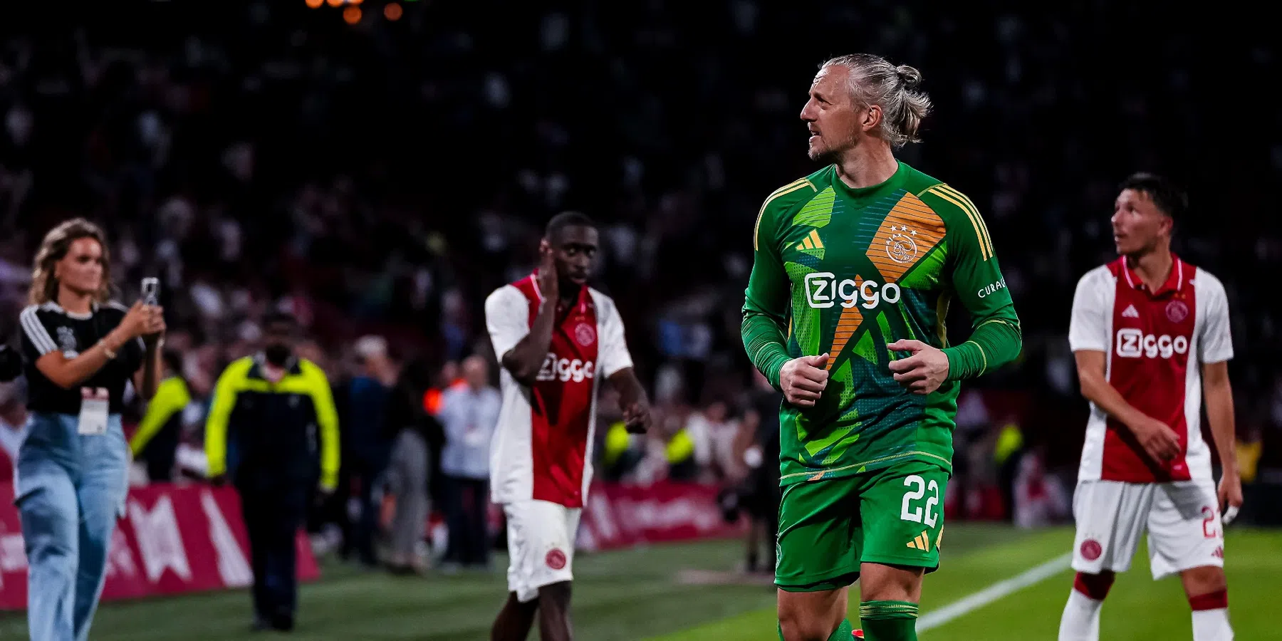 Pasveer complimenteert Farioli bij Ajax