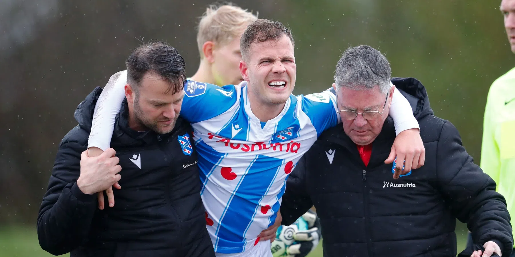 Van Aken (30) stopt met voetballen en breekt