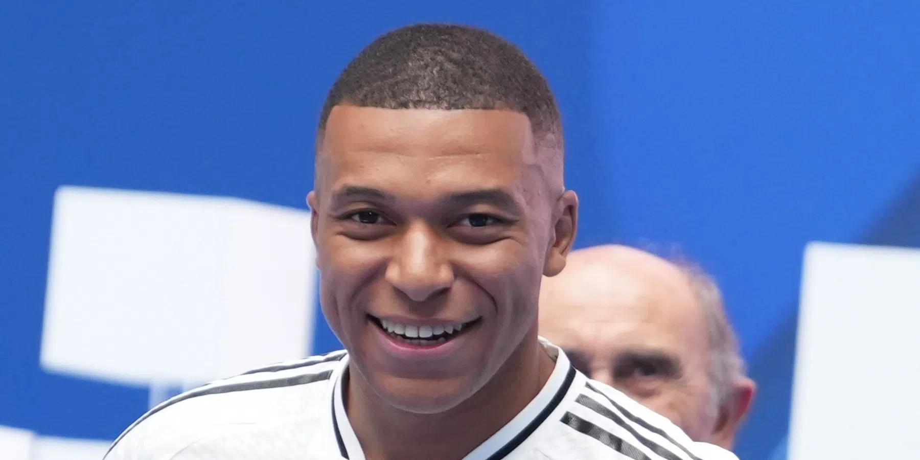 'Mbappé tikt 20 miljoen euro af en koopt voetbalclub Caen'