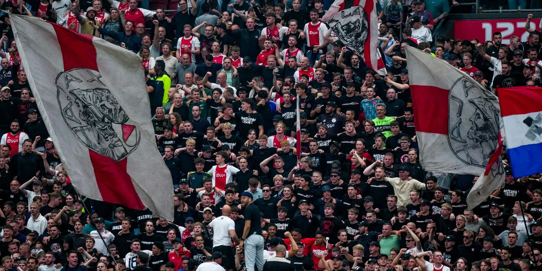 Ajax-supporters aangevallen in Polen