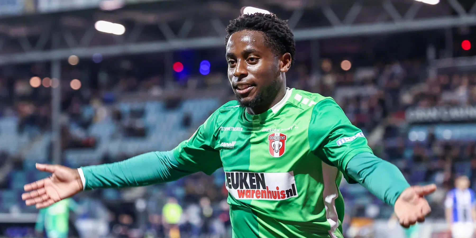 PEC Zwolle versterkt zich met Mbayo