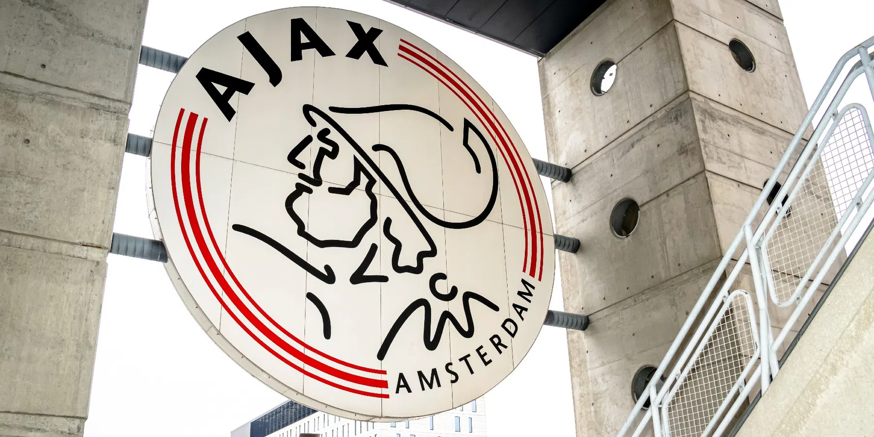 Ajax presenteert na thuis- en uitshirt ook derde tenue voor seizoen 2024/25