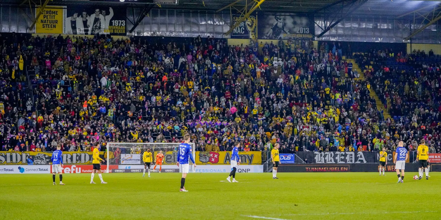 NAC krijgt straf en mag geen fans meenemen naar Feyenoord-uit