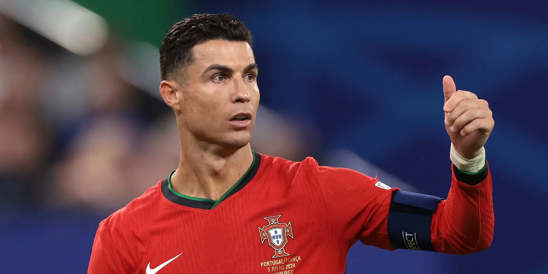 Janssen kijkt vol ongeloof naar Ronaldo: 'Die man heeft nog steeds honger'