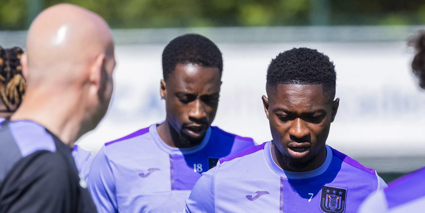 Amuzu op laatste training RSCA voor Dinamo Minsk