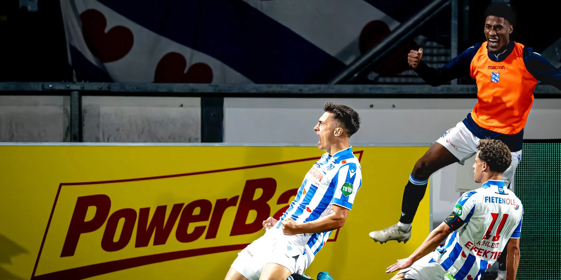 Van Persie heeft eerste overwinning met Heerenveen te pakken