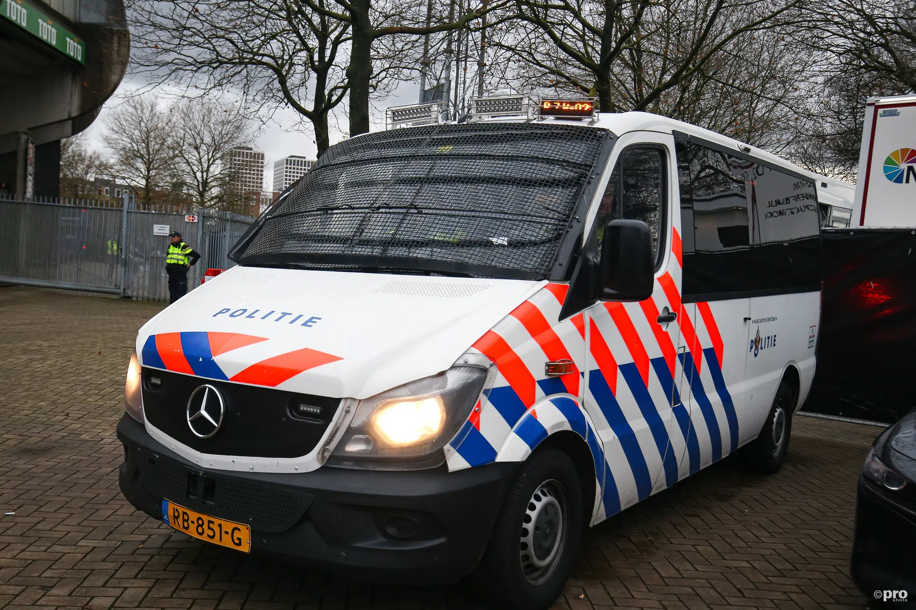 Politie wél aanwezig bij protest van Ajax-fans