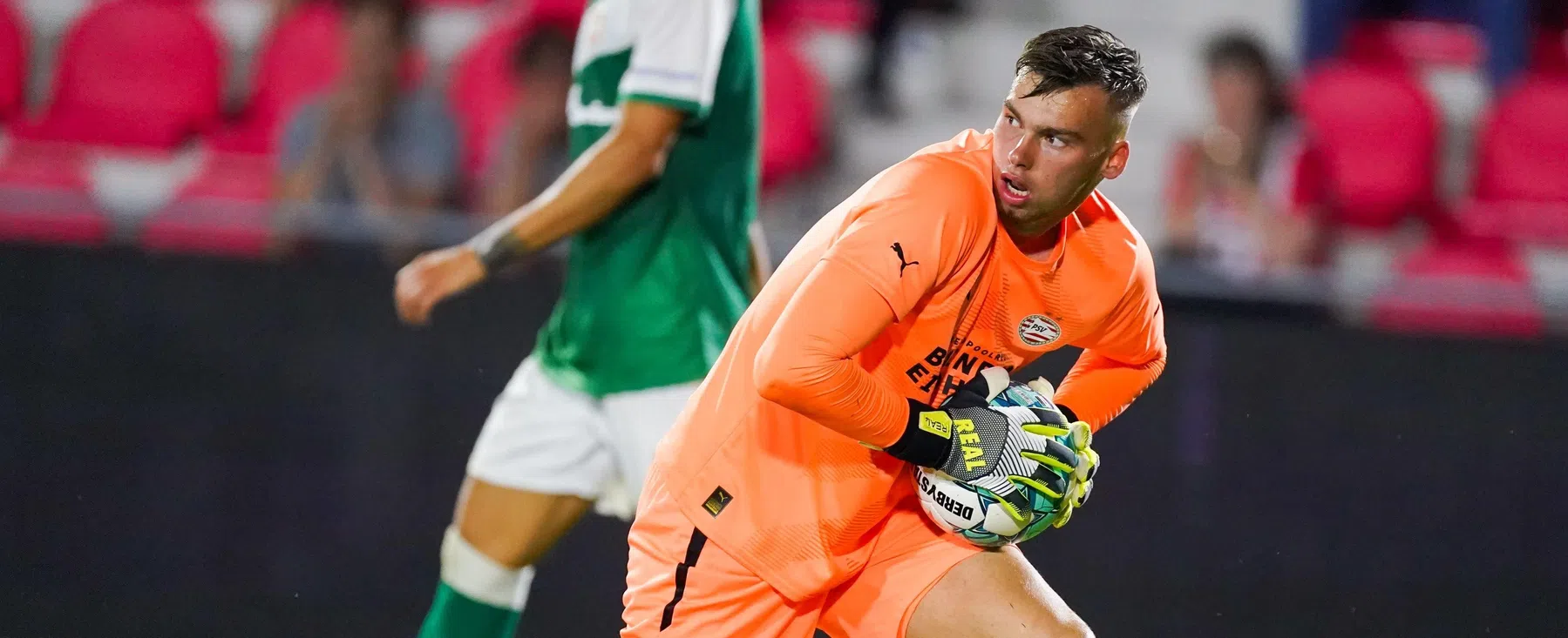 OFFICIEEL: Keeper Peersman van PSV naar Lierse SK