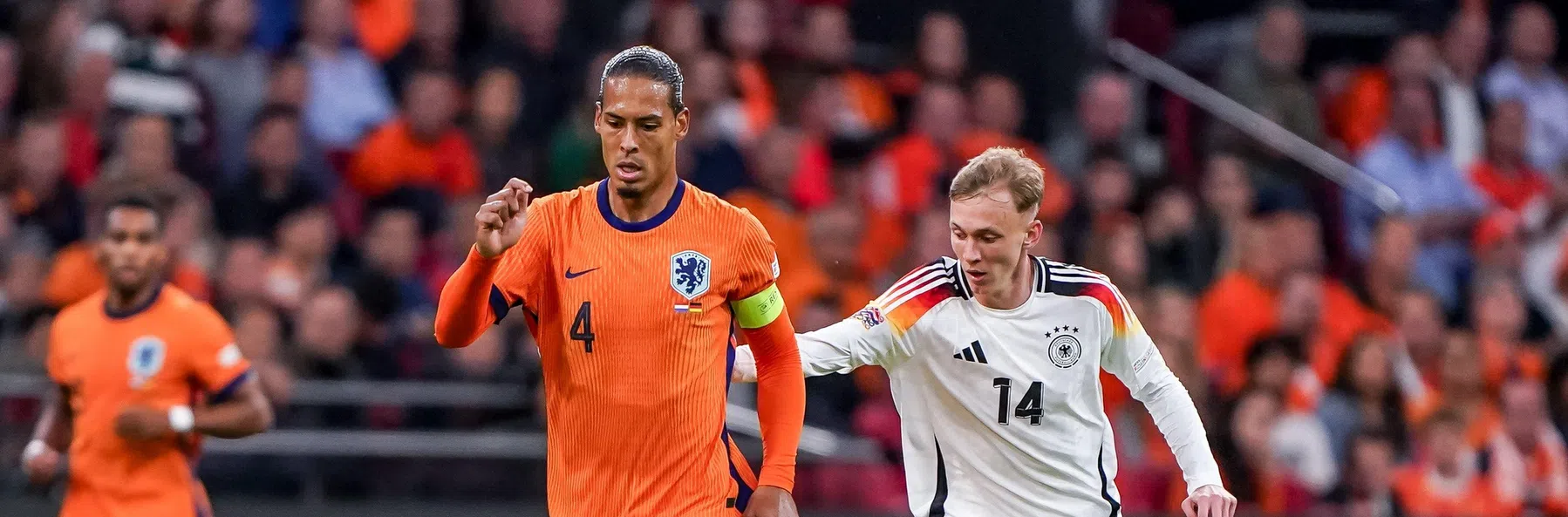 Van Dijk verbaasd door slotvraag bij Oranje na gelijkspel tegen Duitsland 