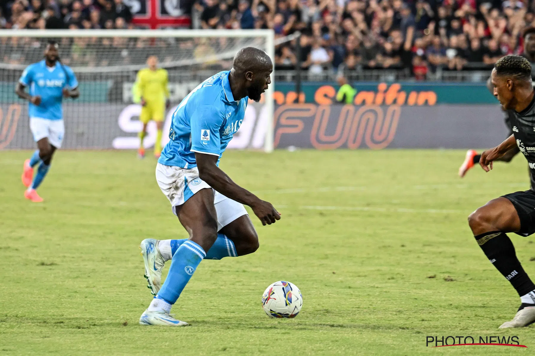 Napoli wint van Cagliari met behulp van Romelu Lukaku