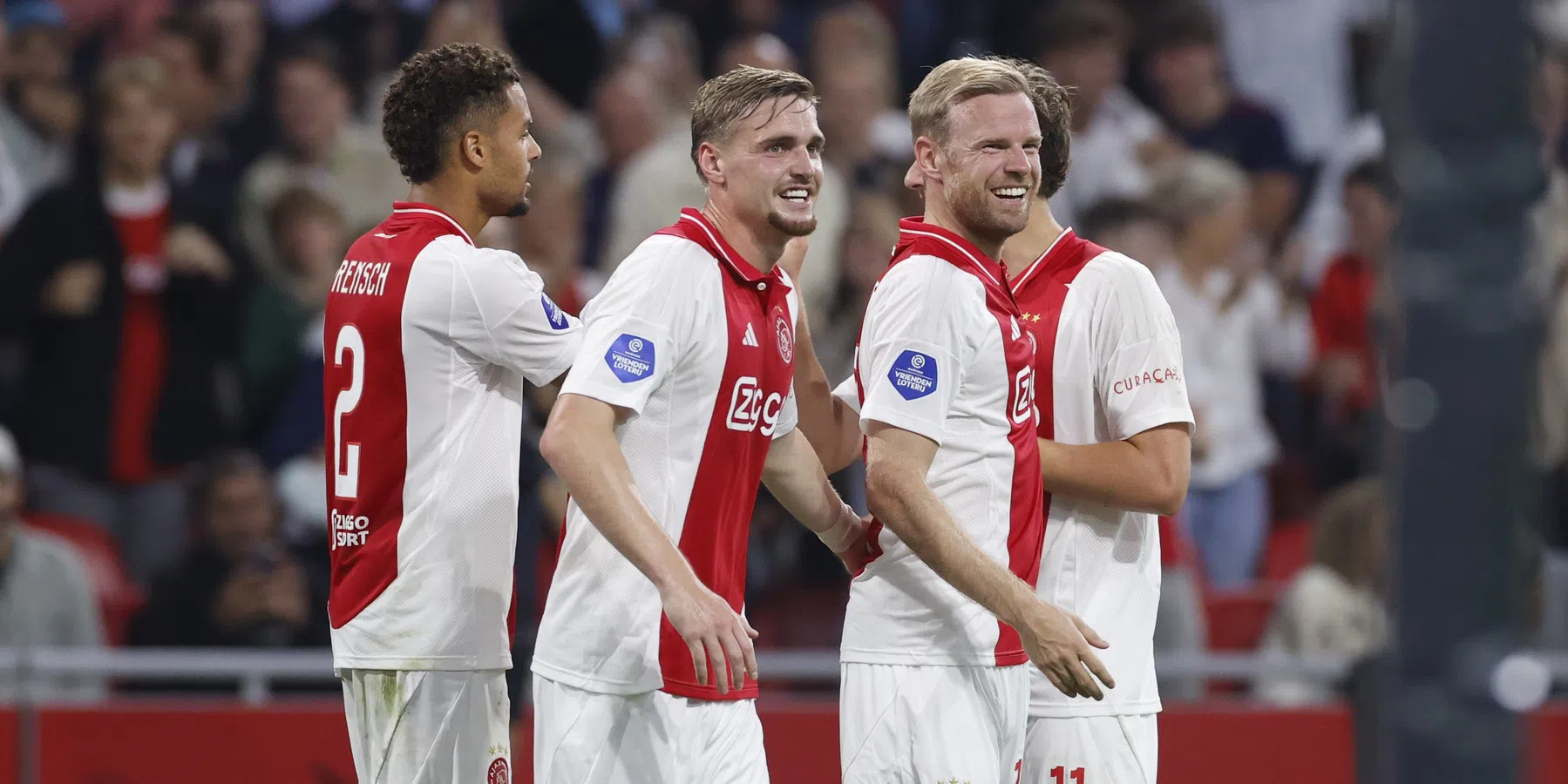 Ajax walst over Fortuna Sittard heen