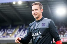 Thumbnail for article: Hubert was totaal verrast: "Niet eens op de hoogte dat RSCA een nieuwe T1 zocht"