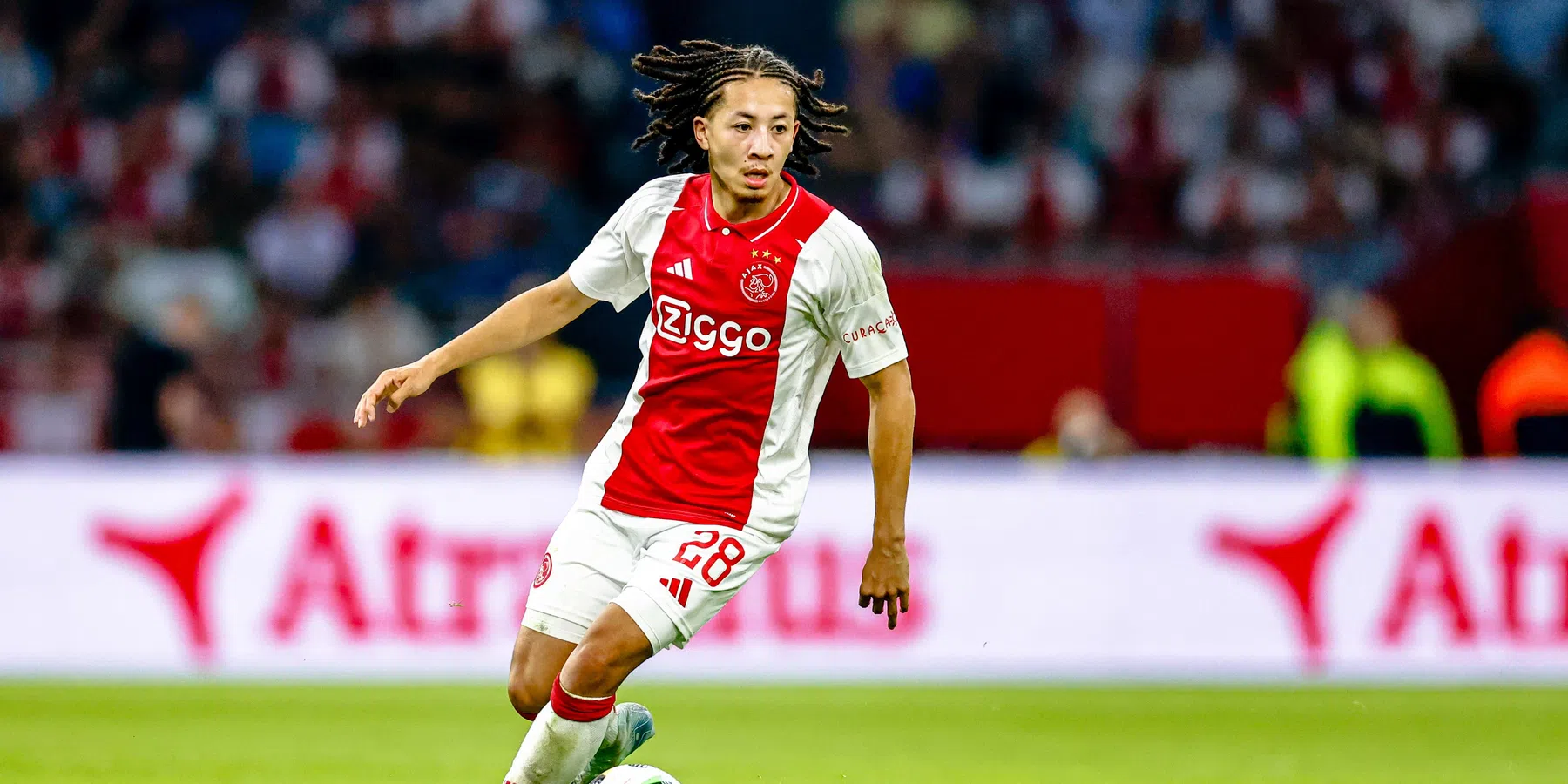 Fitz-Jim voorlopig uit de roulatie bij Ajax