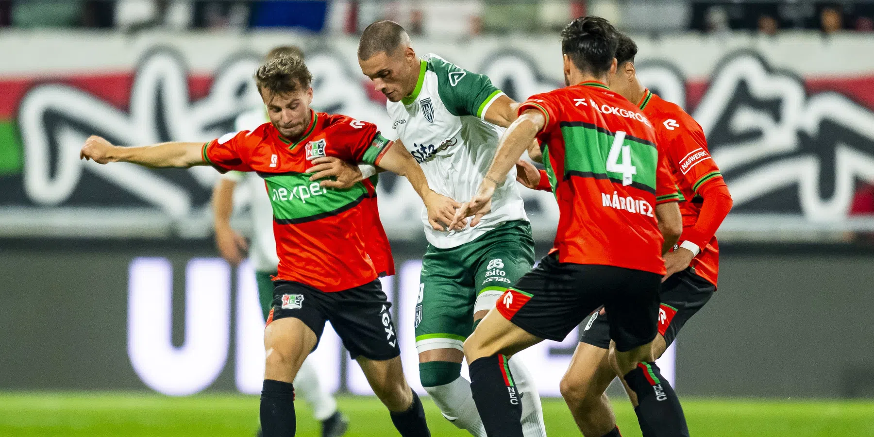 Heracles verrast NEC en boekt eerste zege