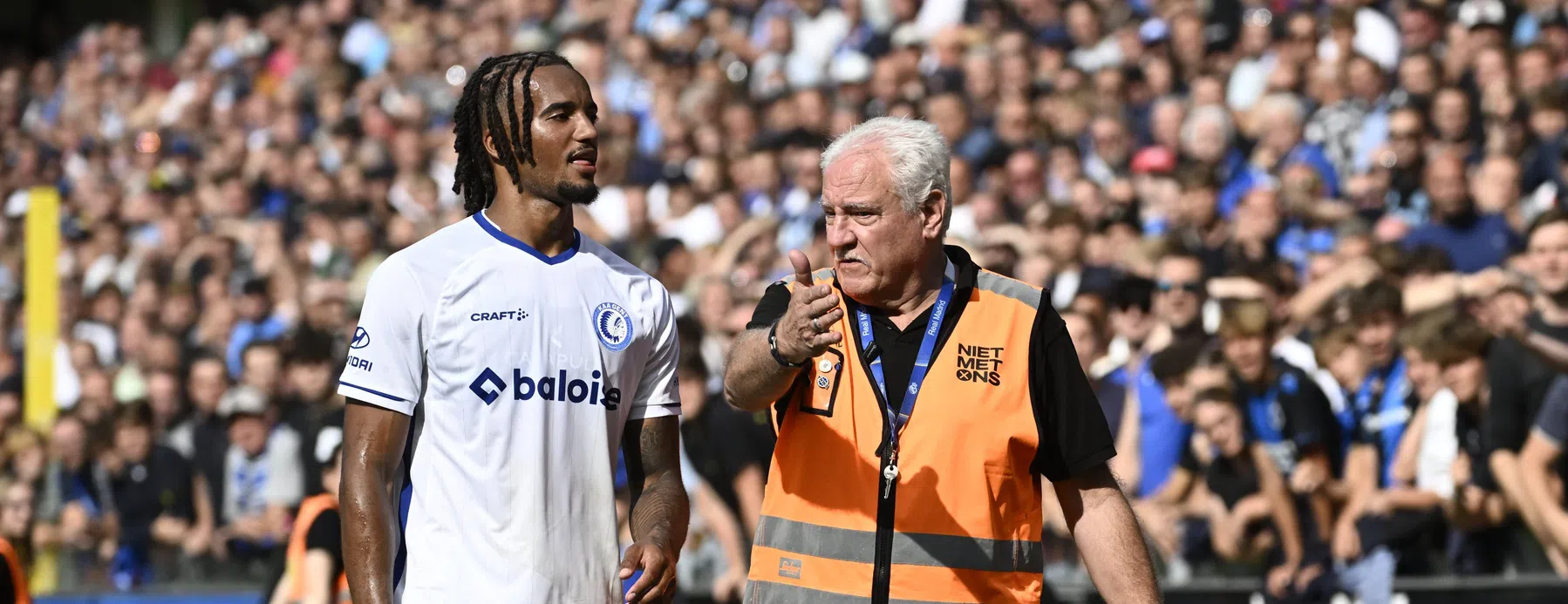 Brown verandert cornervlag Club Brugge in KAA Gent vlag 