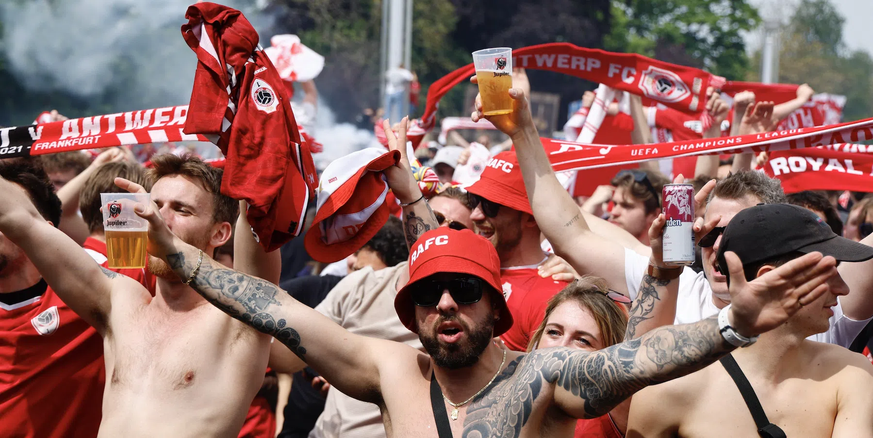 Spanning stijgt rond derby Antwerp-Beerschot: ‘10.000 van harde kern verzameld’