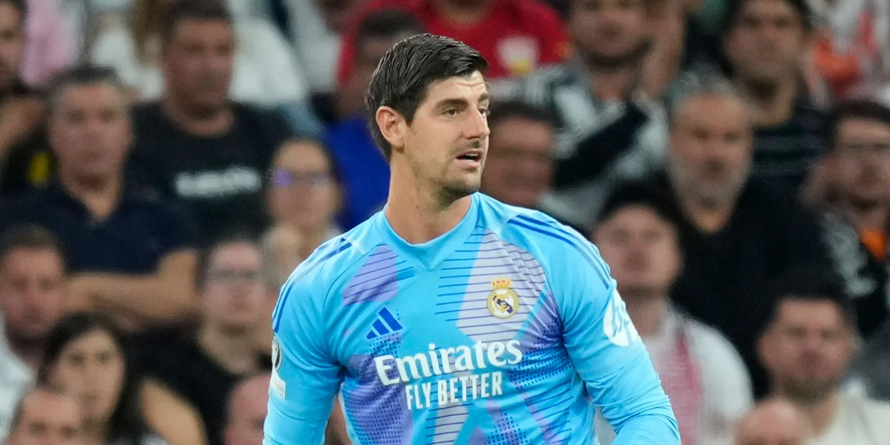 Atlético-fans kunnen viering Courtois niet verkroppen, derby gestaakt