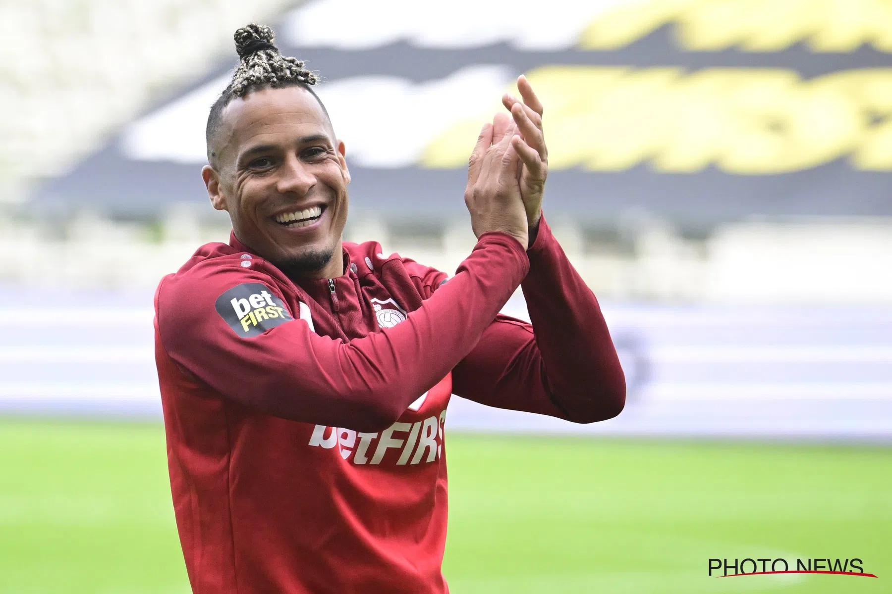 Tjaronn Chery over goals van afstand bij Royal Antwerp