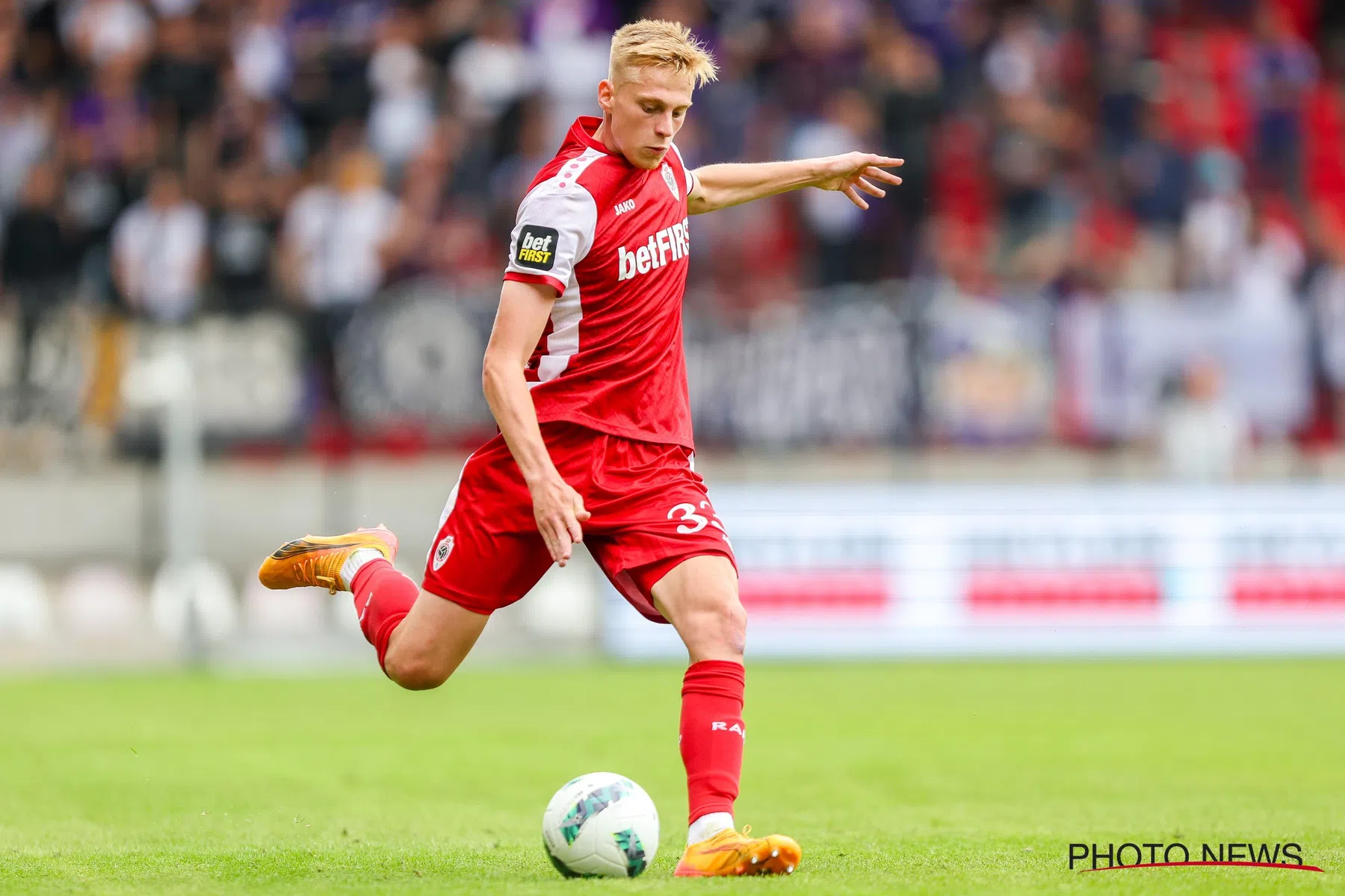 Royal Antwerp FC-speler Zeno van den Bosch over transfer 